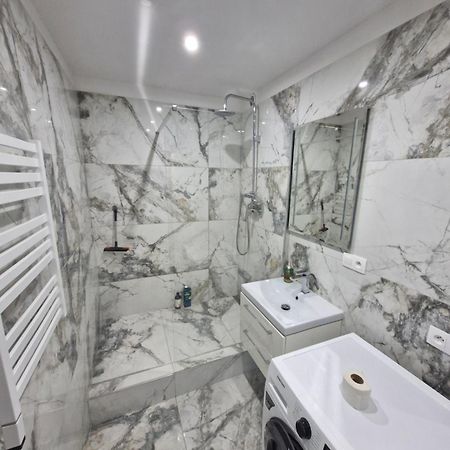 Peti Apartman Centrum غالنتا المظهر الخارجي الصورة