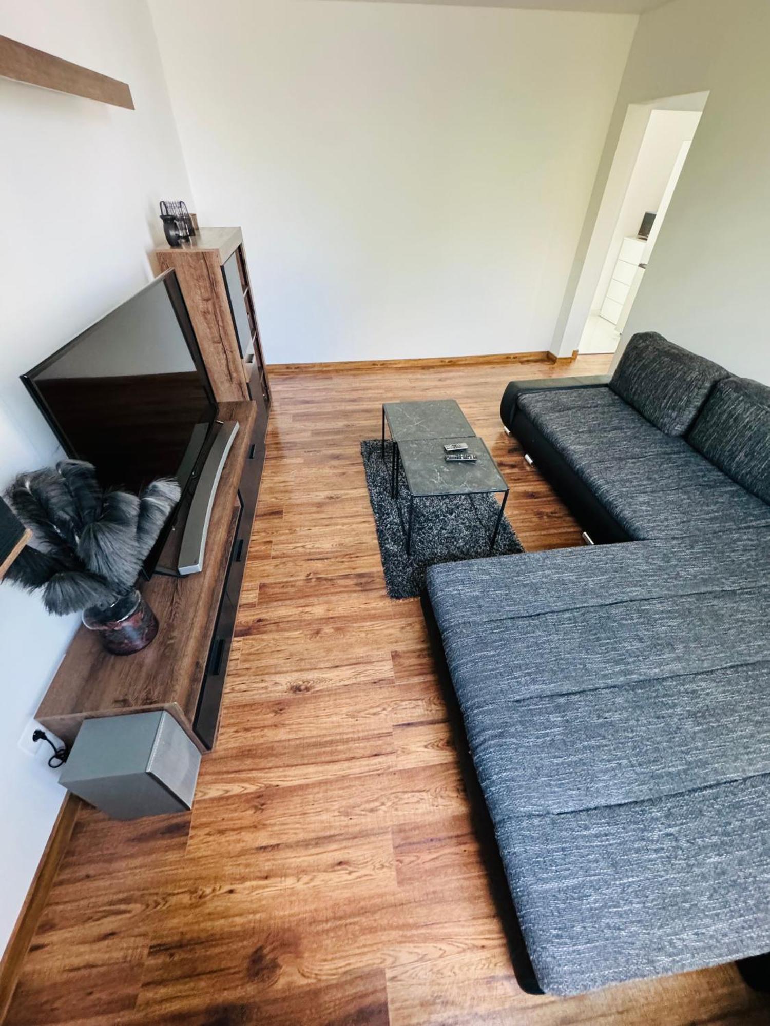 Peti Apartman Centrum غالنتا المظهر الخارجي الصورة