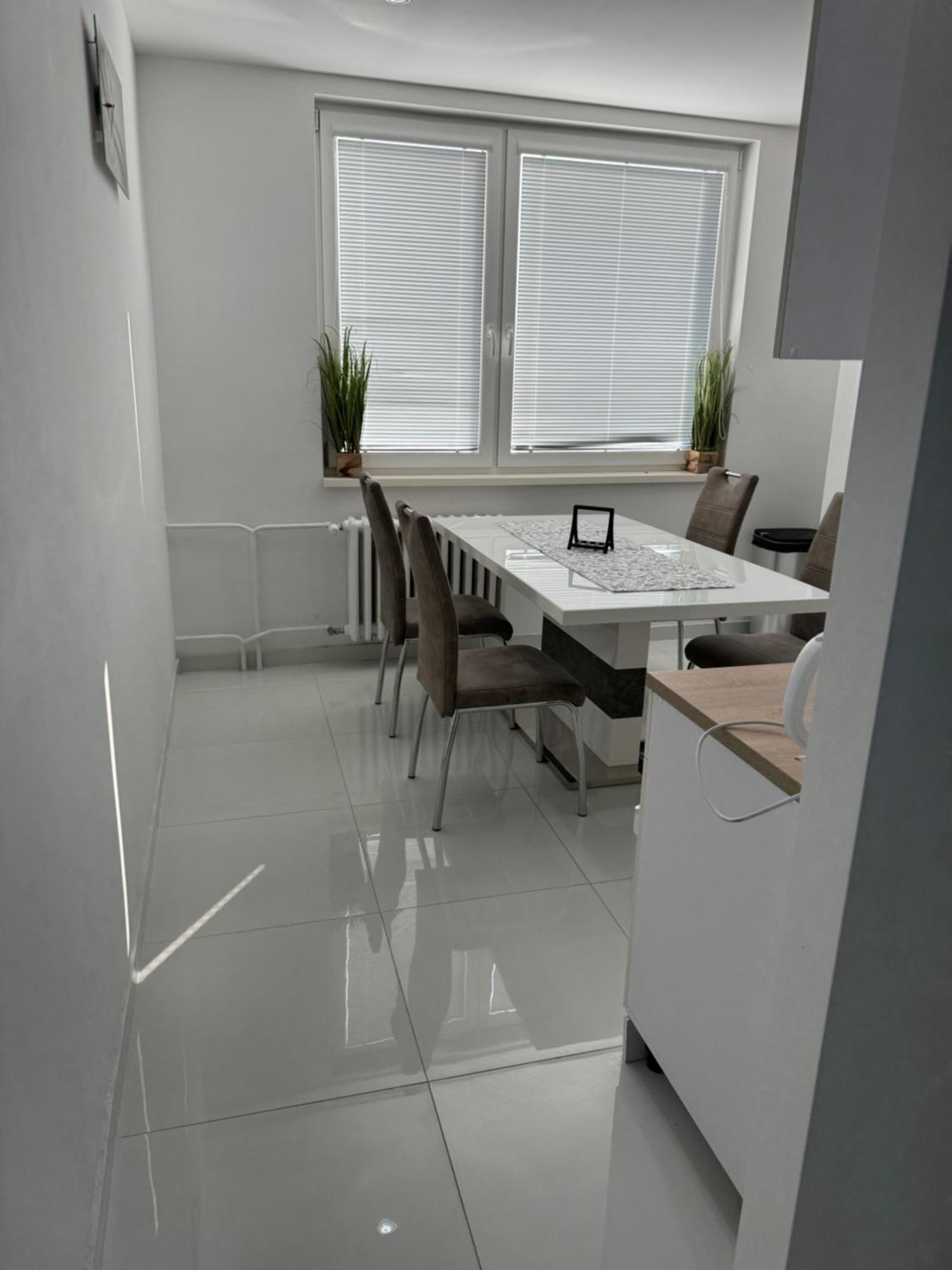 Peti Apartman Centrum غالنتا المظهر الخارجي الصورة
