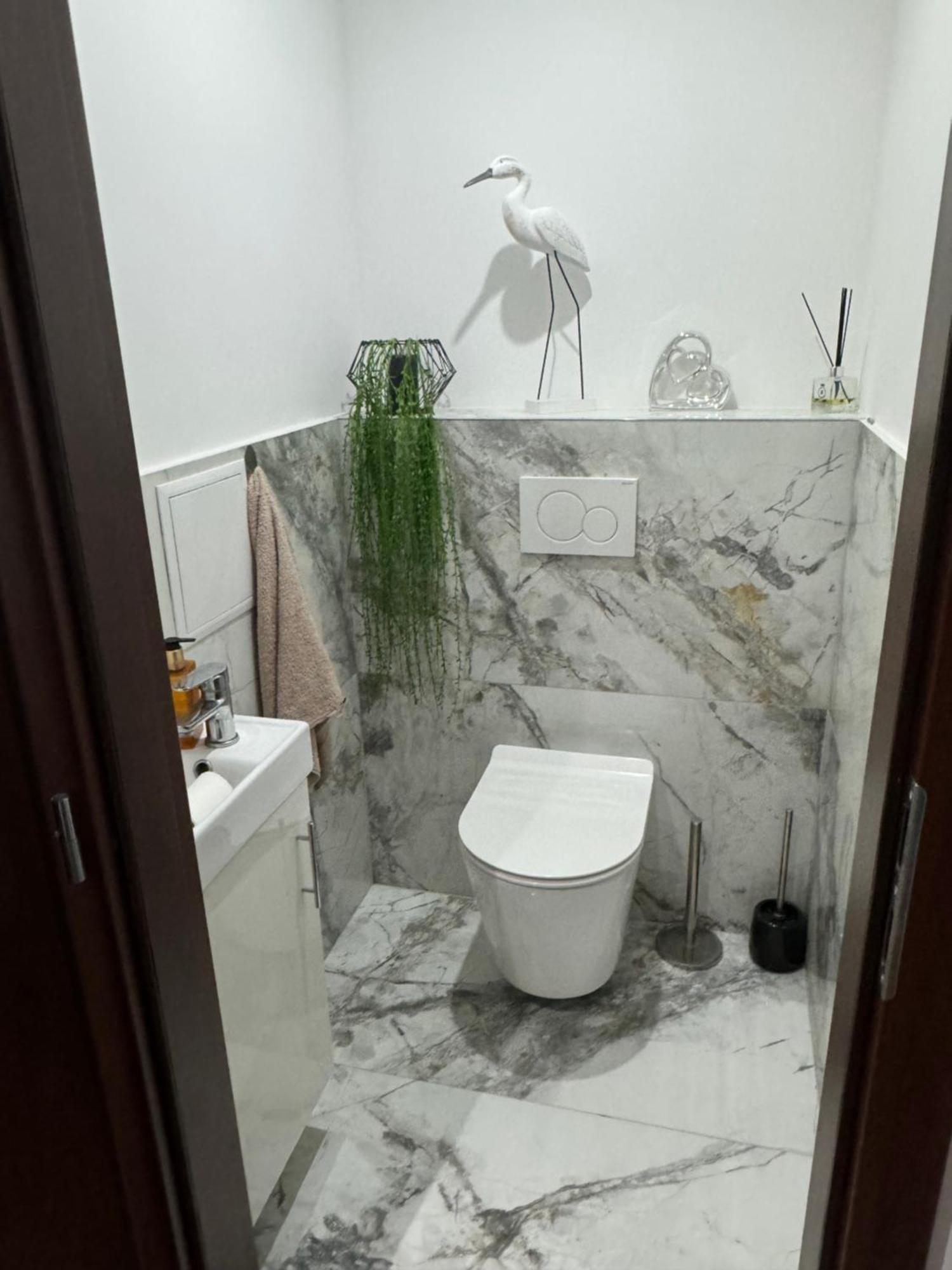 Peti Apartman Centrum غالنتا المظهر الخارجي الصورة