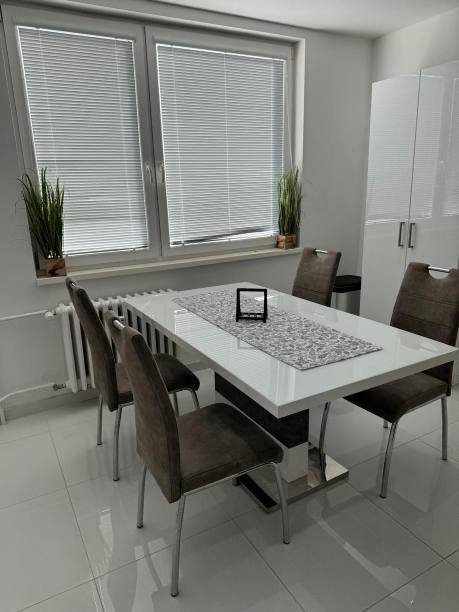 Peti Apartman Centrum غالنتا المظهر الخارجي الصورة